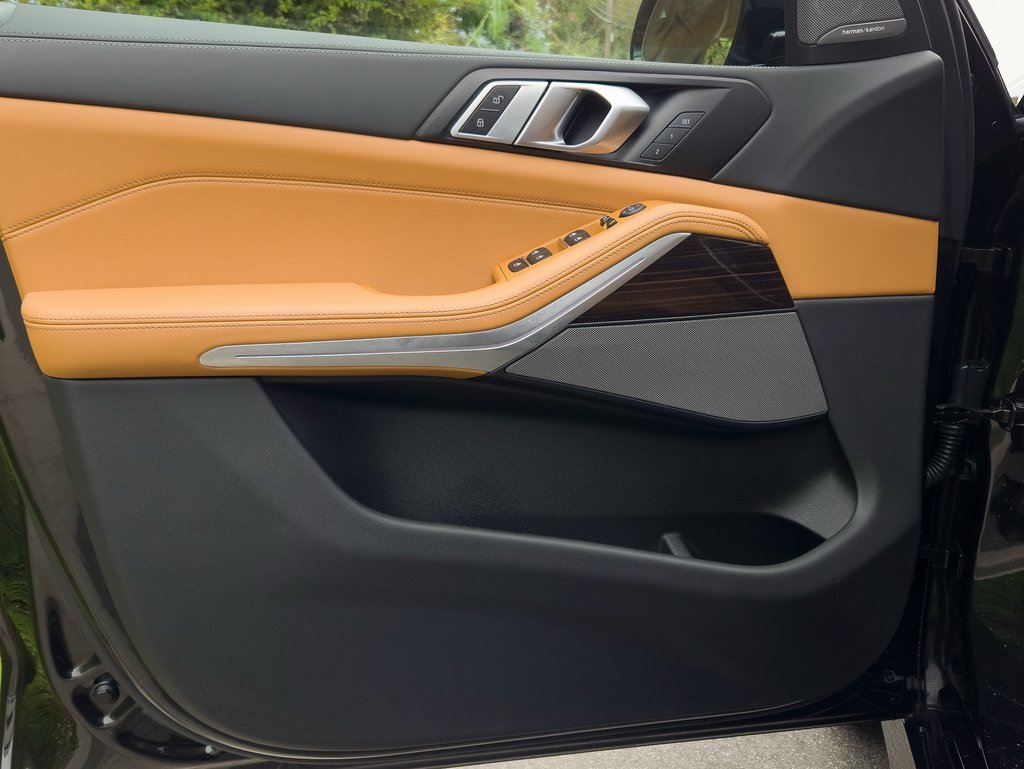 Used 2025 BMW X5 sDrive40i w/ Executive Package image 12