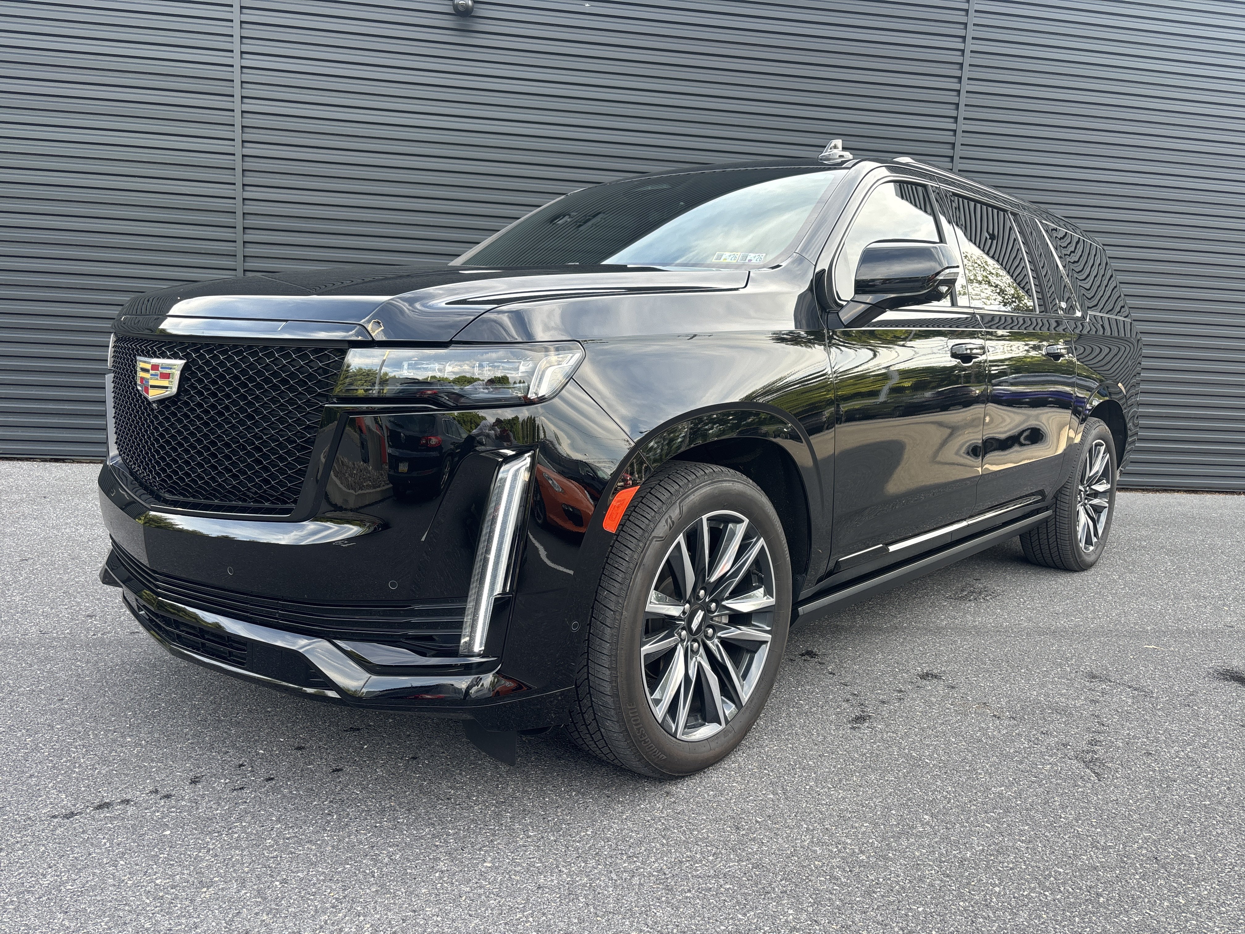 Used 2021 Cadillac Escalade ESV Sport w/ Driver Assist Tech Package AWD/4WD video 1