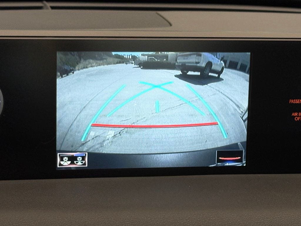 Used 2021 Lexus UX 250h w/ Accessory Package (Z1) AWD/4WD image 14