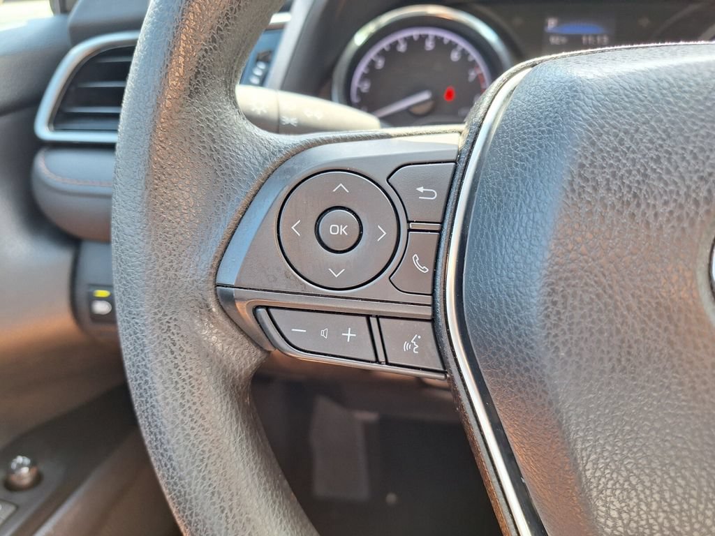 Used 2019 Toyota Camry LE w/ Convenience Package FWD image 21
