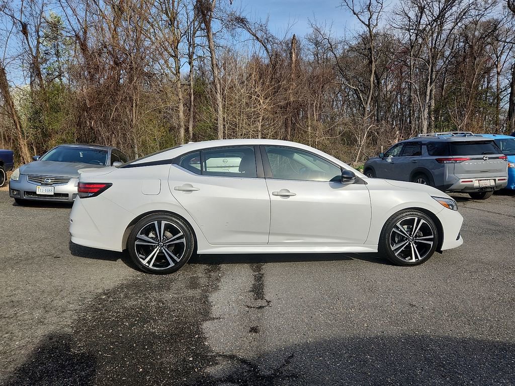 Used 2020 Nissan Sentra SR w/ Lighting Package FWD image 7