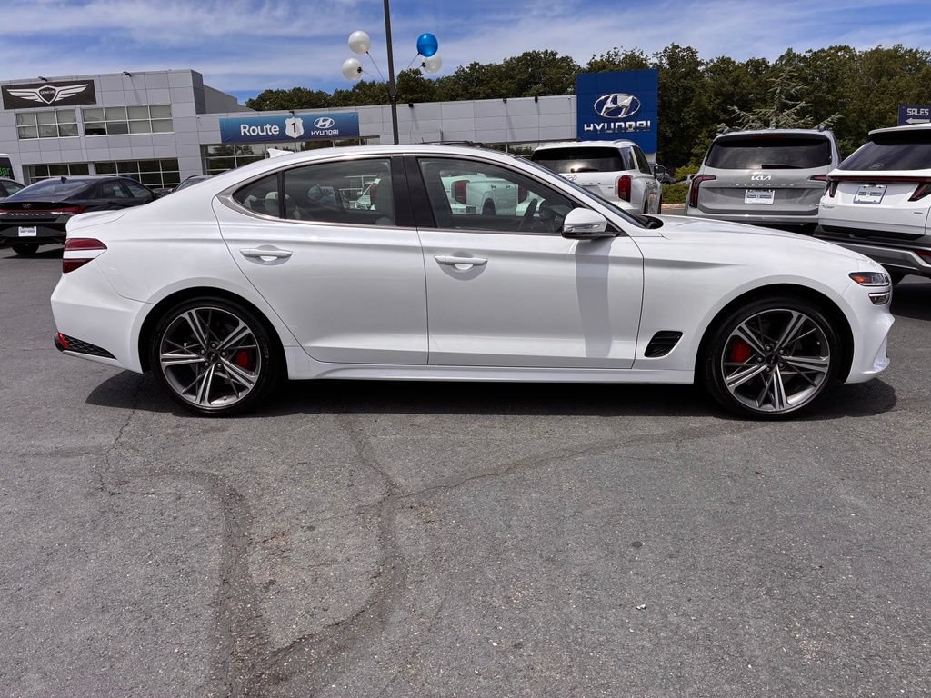 Used 2025 Genesis G70 3.3T Advanced AWD/4WD image 8