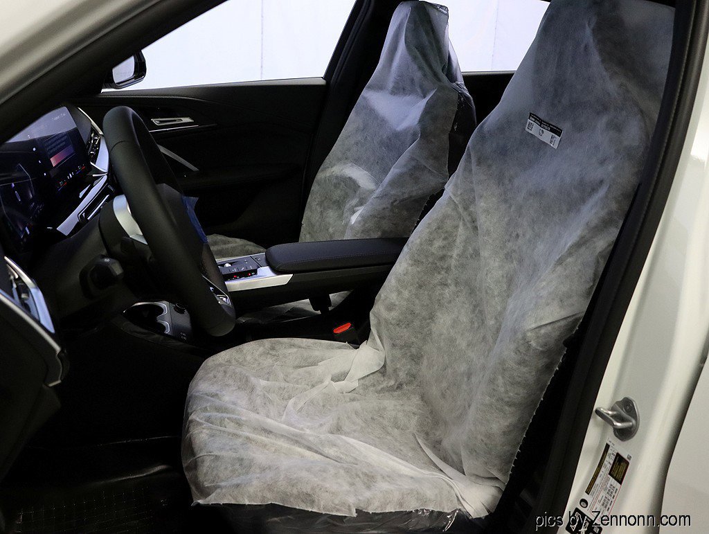 Used 2026 BMW X2 xDrive28i w/ M Sport Package AWD/4WD image 10