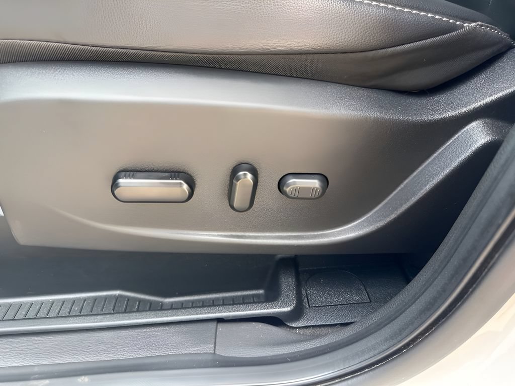 Used 2019 Ford Escape SEL AWD/4WD image 10