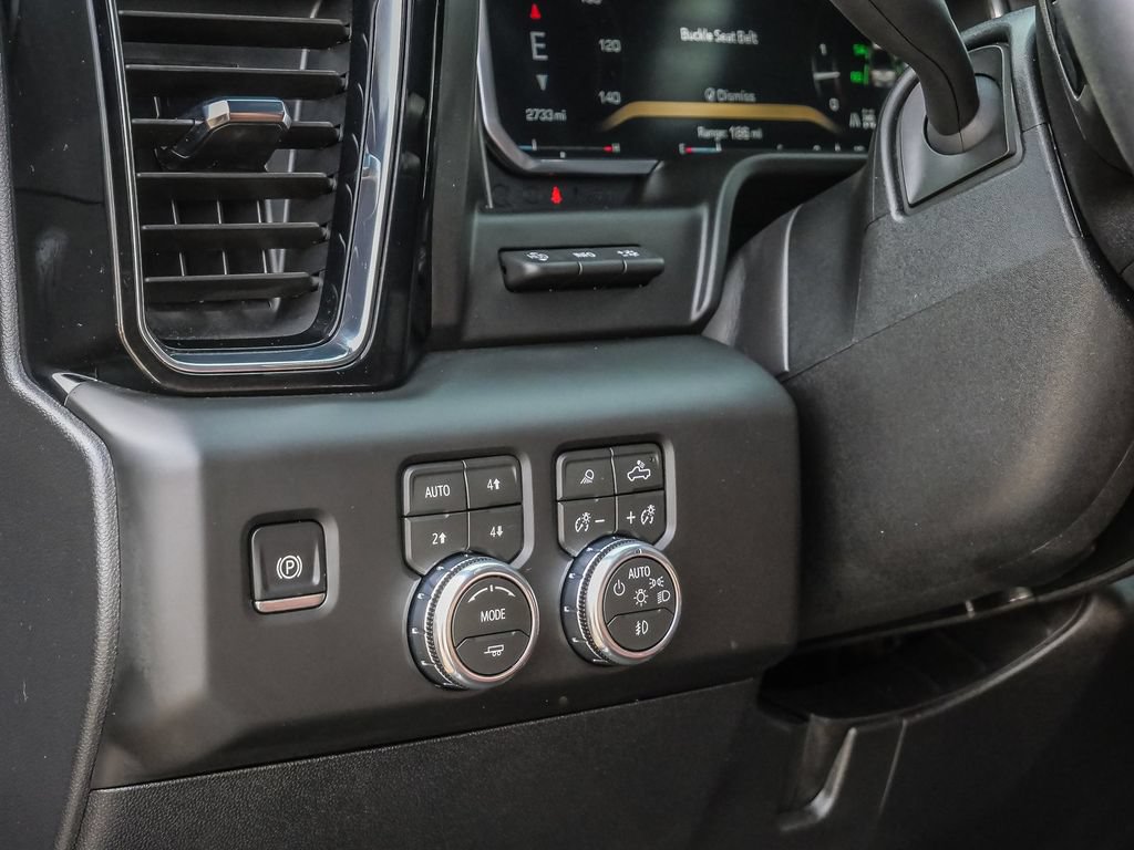 Used 2026 GMC Sierra 2500 Denali Ultimate w/ LPO, Black Badging Package AWD/4WD image 39