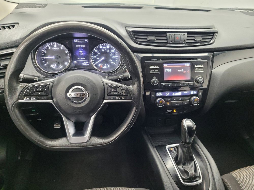 Used 2018 Nissan Rogue Sport SV image 22