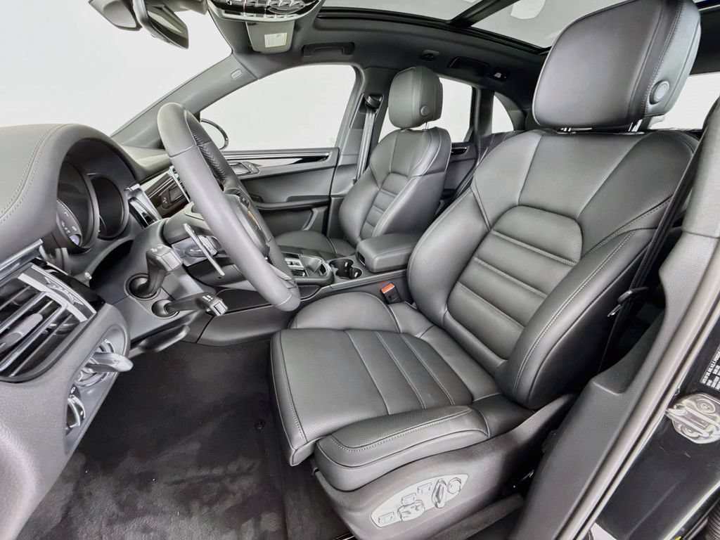 New 2026 Porsche Macan S AWD/4WD image 5