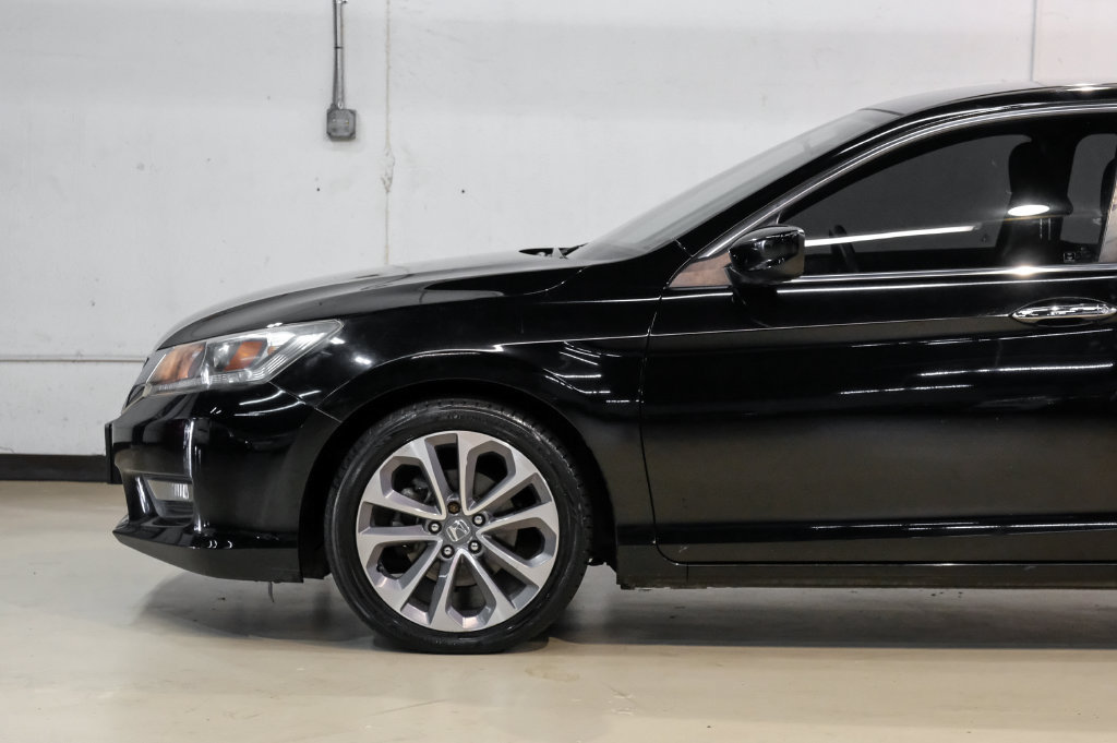 Used 2014 Honda Accord Sport image 14