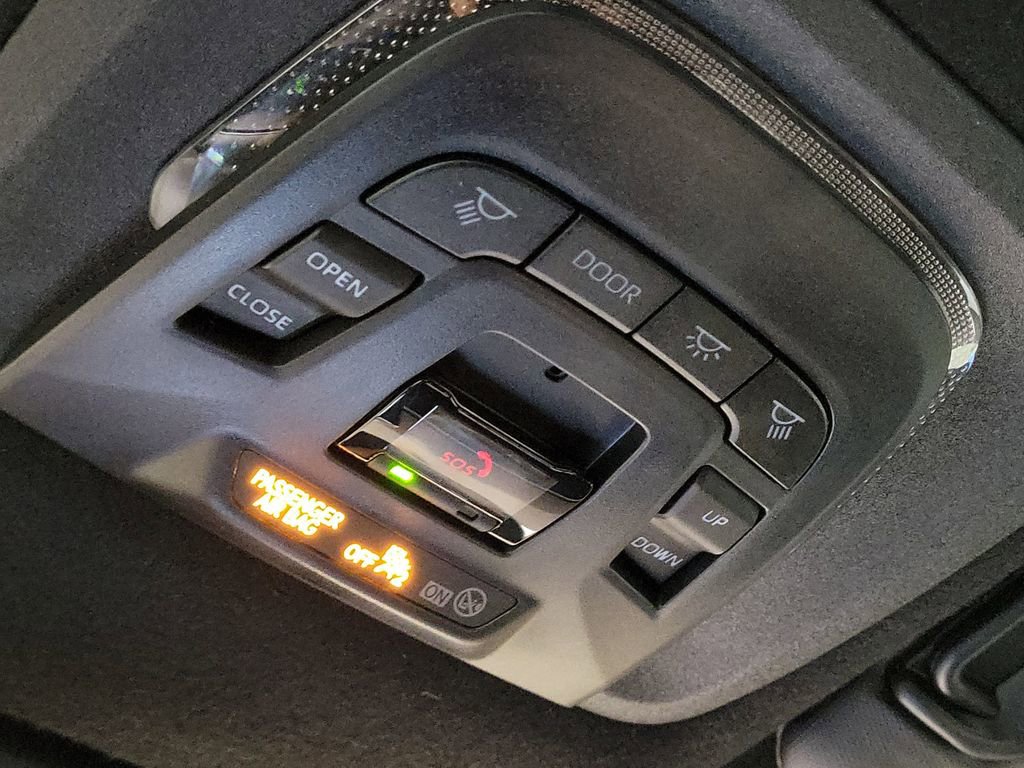 Used 2024 Toyota Corolla Cross XSE w/ Convenience Package AWD/4WD image 31