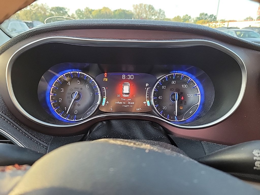Used 2020 Chrysler Pacifica Limited FWD image 10