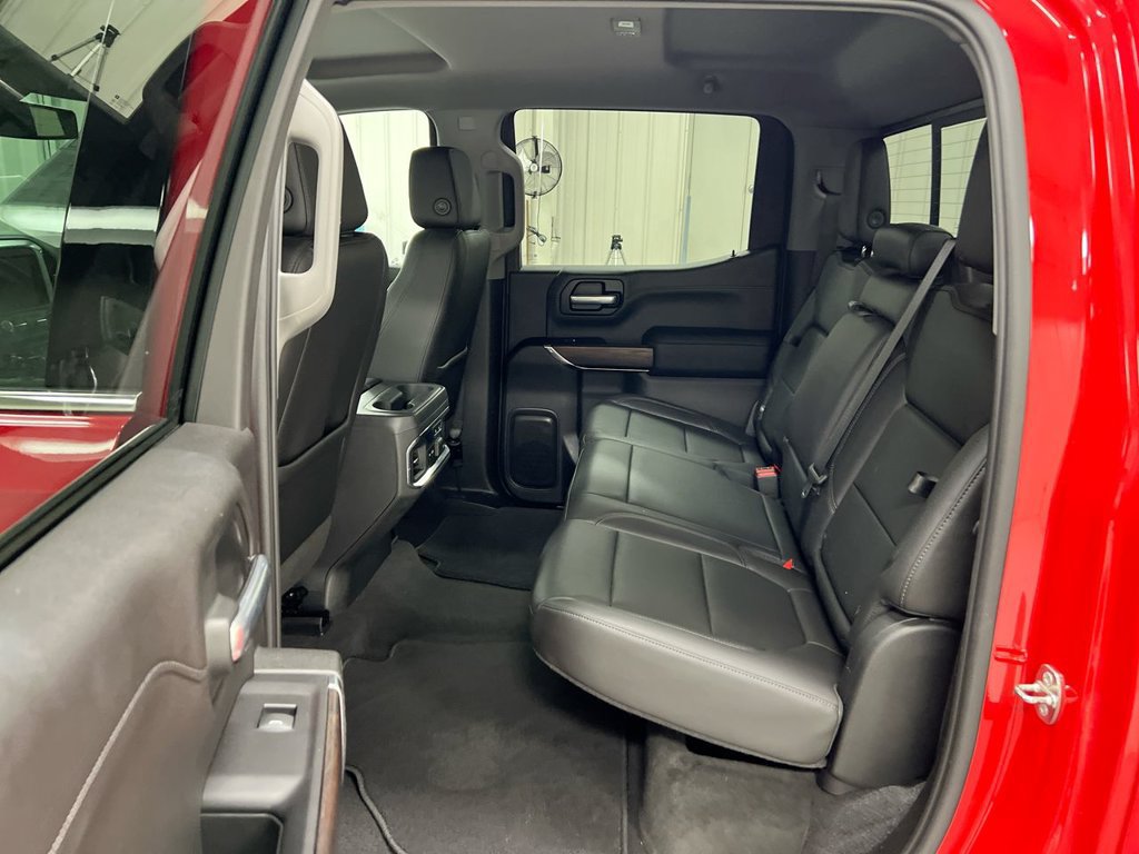 Used 2020 GMC Sierra 1500 SLT w/ SLT Premium Package AWD/4WD image 22