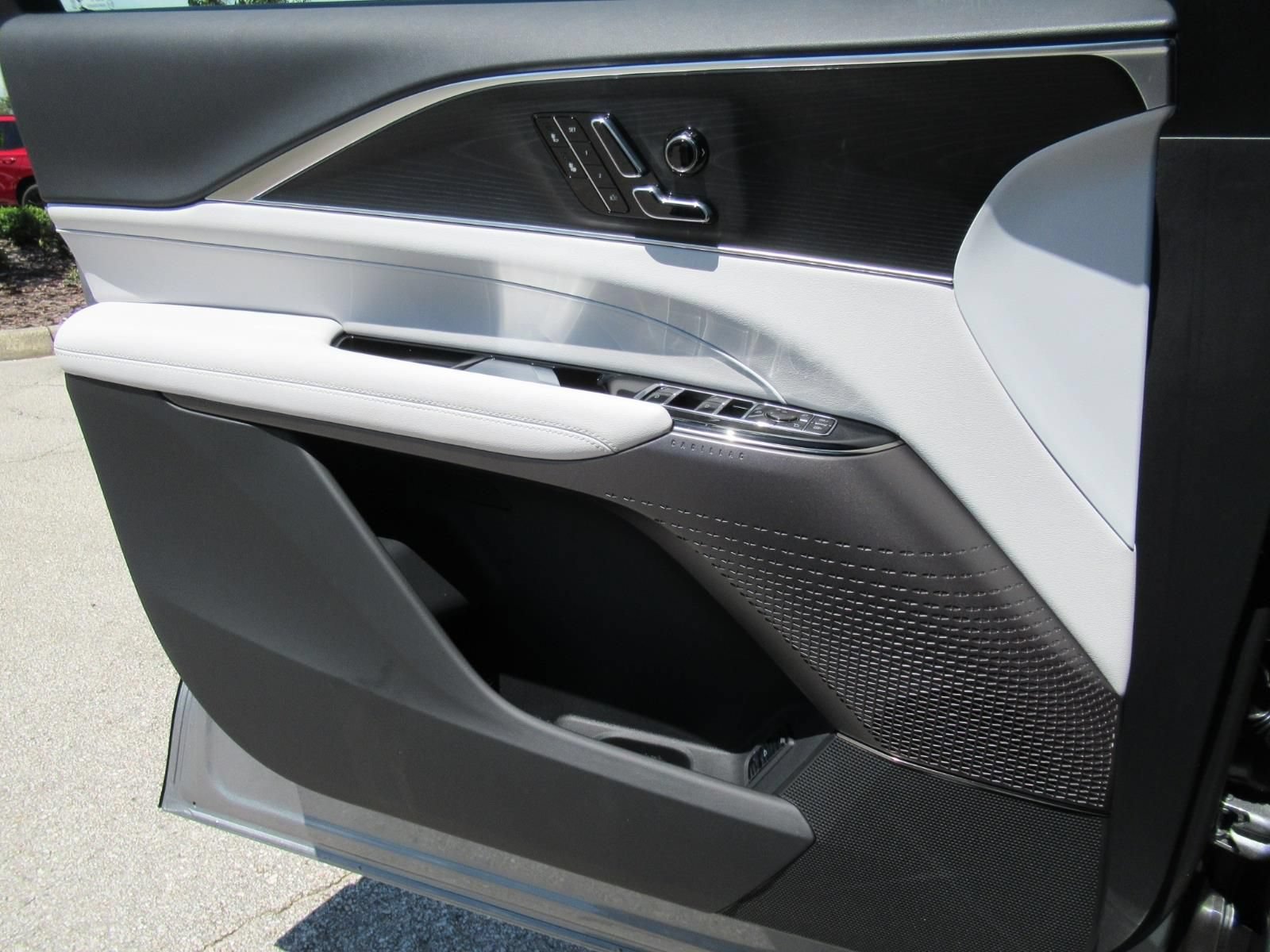 New 2026 Cadillac Lyriq Luxury RWD image 20