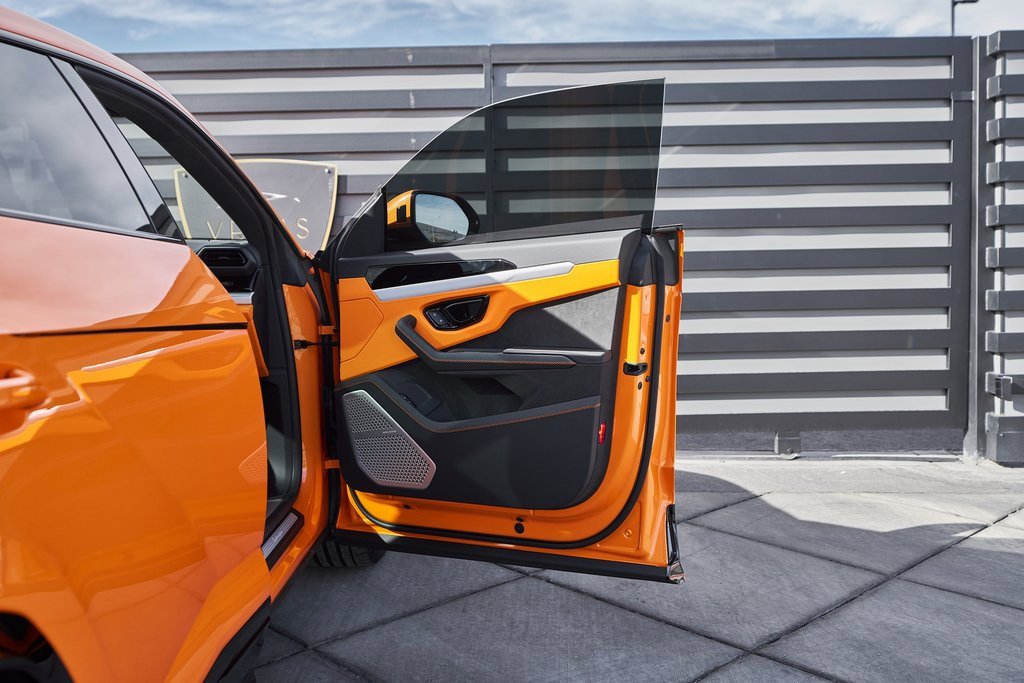 Used 2025 Lamborghini Urus SE image 20