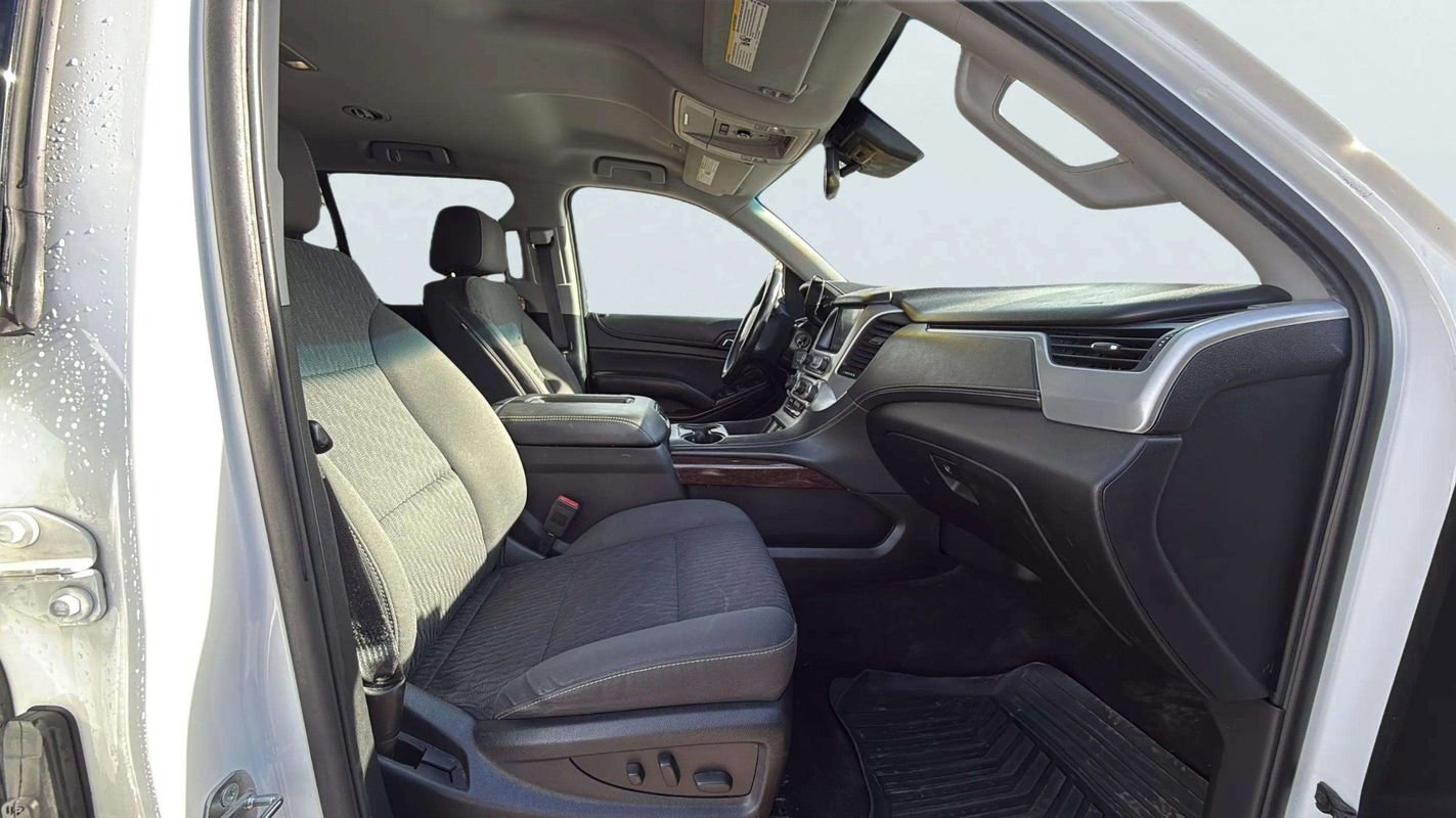 Used 2017 GMC Yukon SLE w/ SLE Value Package image 14