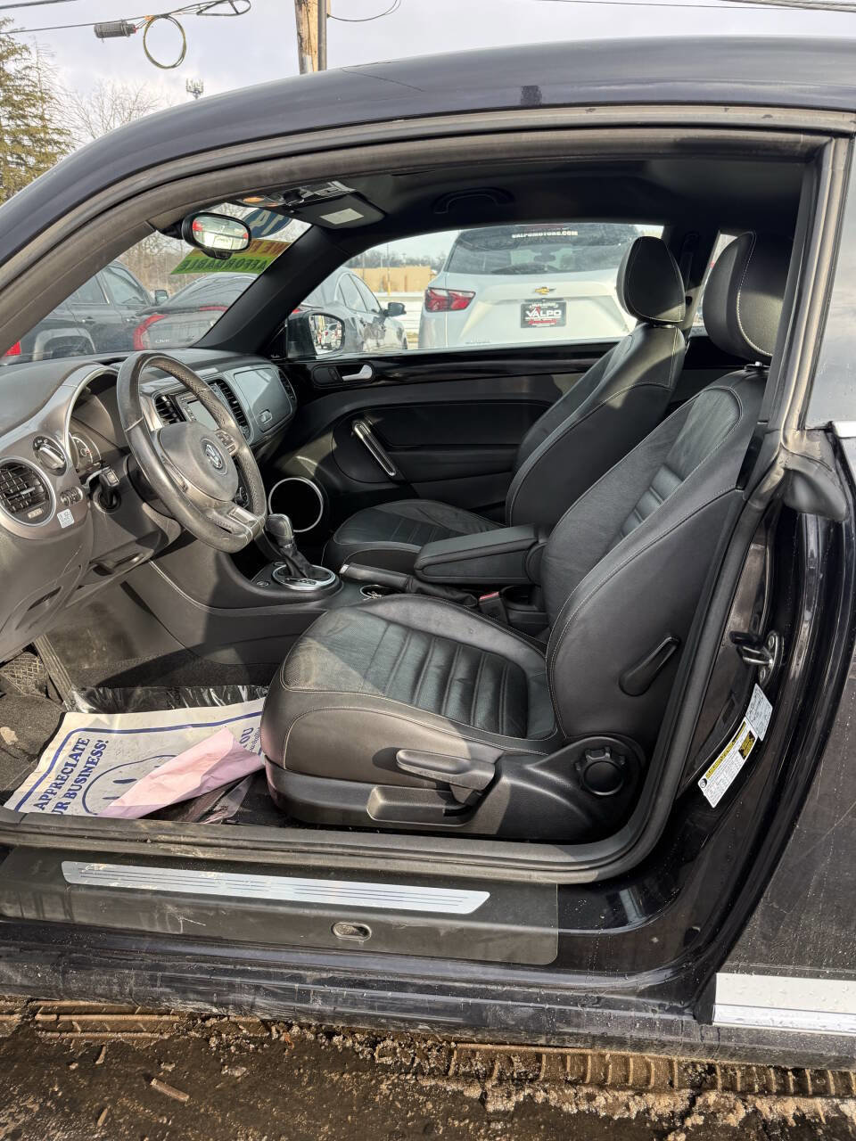 Used 2014 Volkswagen Beetle TDI image 17