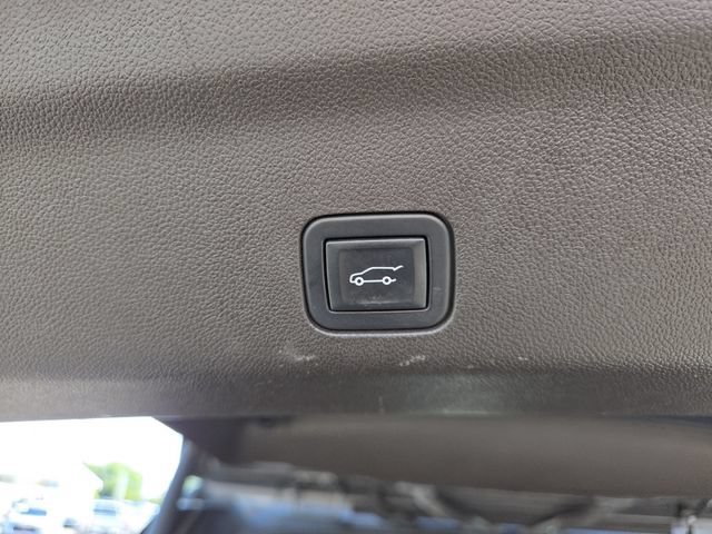 Used 2021 GMC Yukon Denali w/ Denali Premium Package AWD/4WD image 20