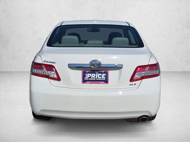 Used 2010 Toyota Camry XLE FWD image 7