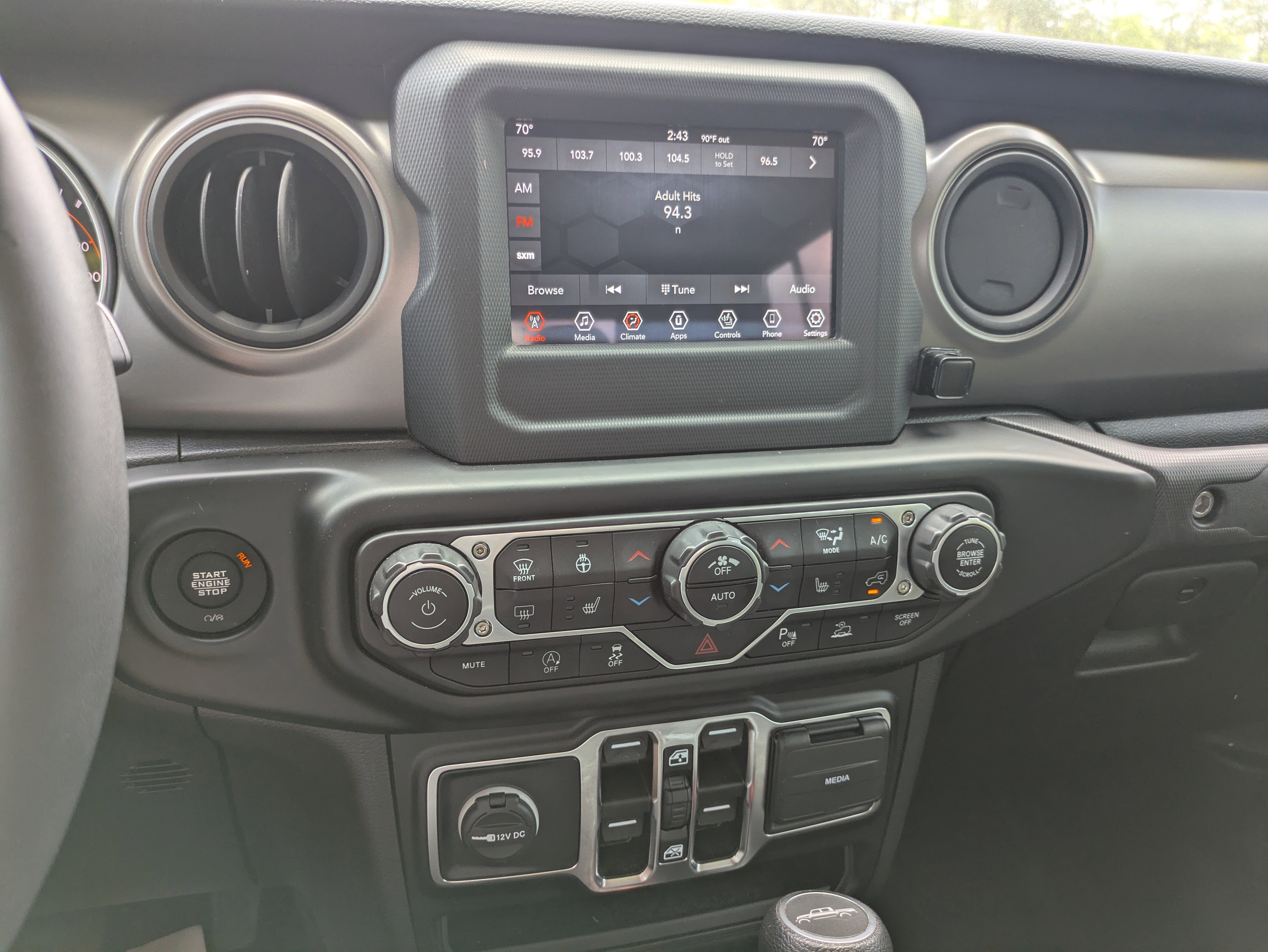 Used 2023 Jeep Gladiator Willys image 14