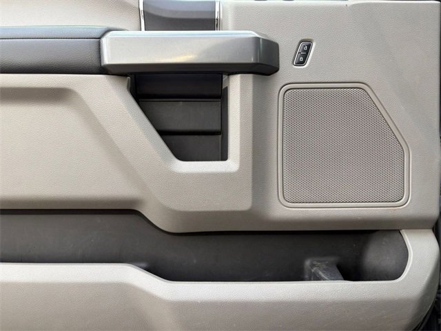 Used 2020 Ford F150 XLT image 12