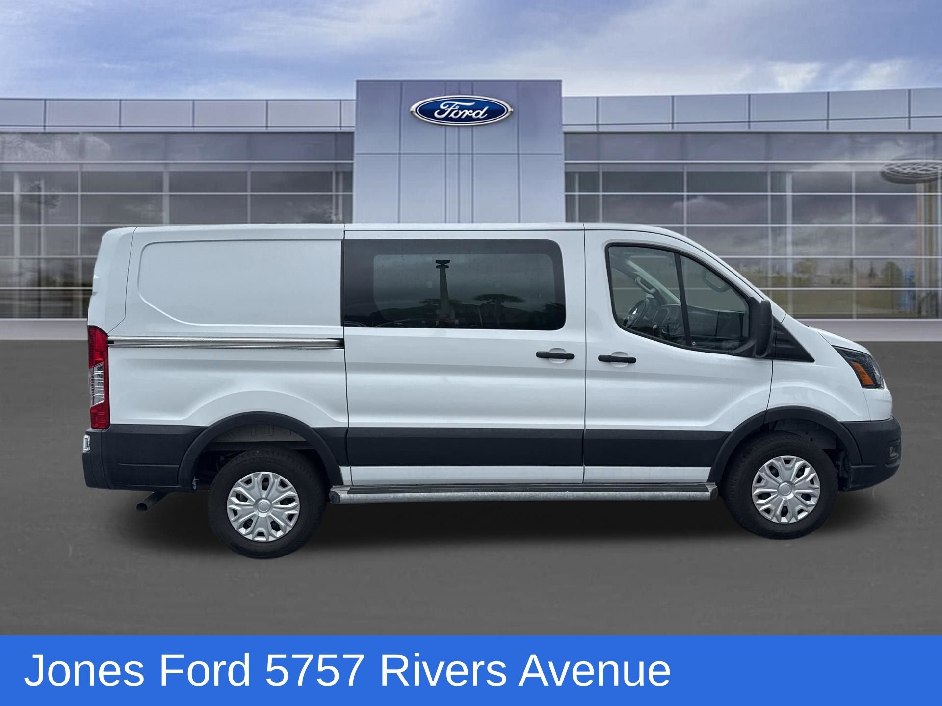 Used 2025 Ford Transit 250 Low Roof w/ Exterior Upgrade Package RWD image 3