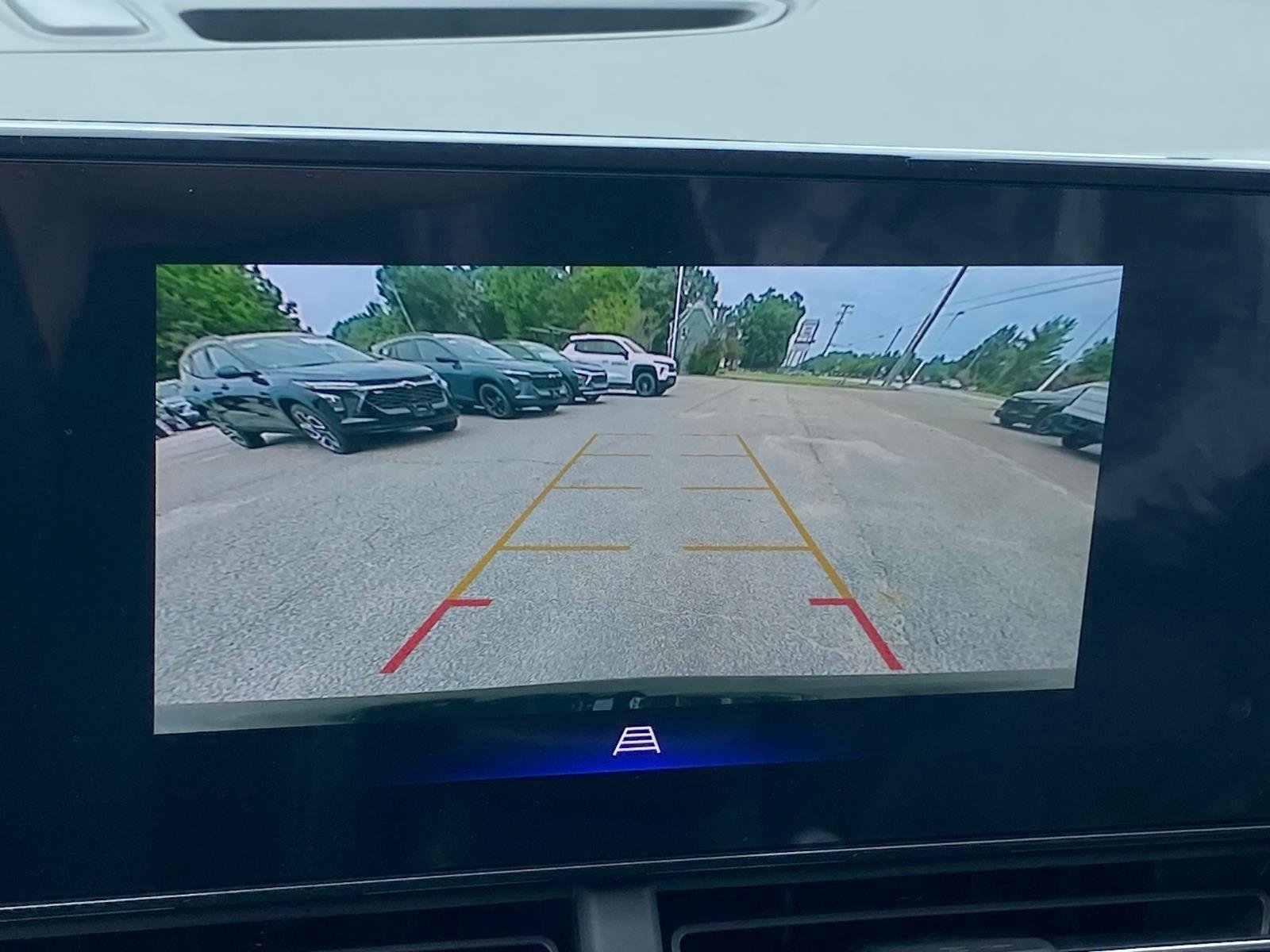 New 2026 Chevrolet Trax LT w/ Driver Confidence Package FWD image 15