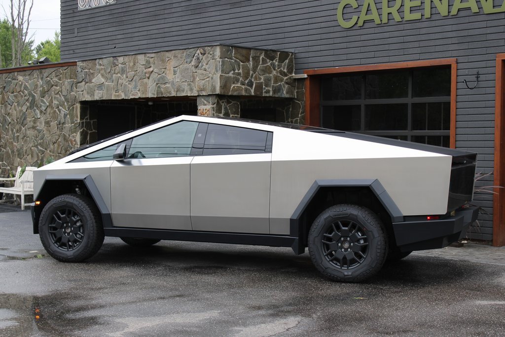 Used 2024 Tesla Cybertruck Cyberbeast image 4