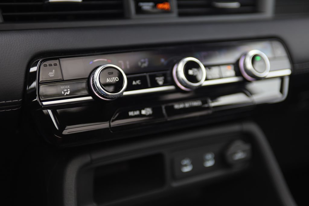 New 2026 Honda Pilot Touring image 21