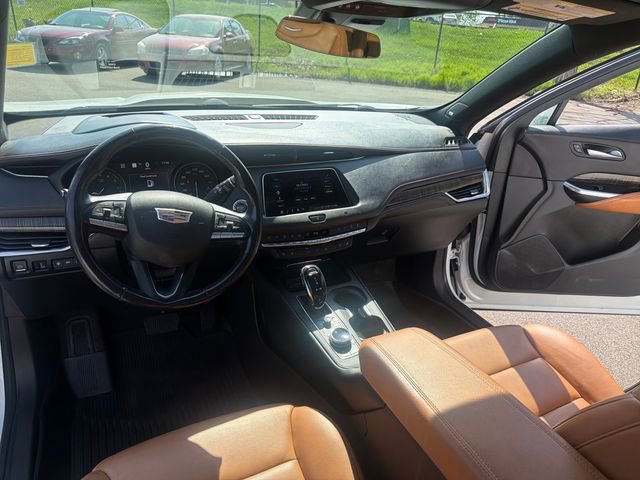 Used 2020 Cadillac XT4 Premium Luxury AWD/4WD image 28