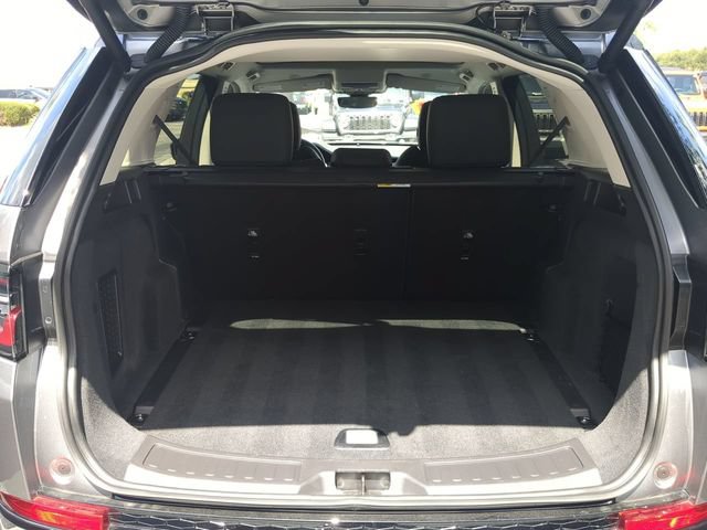 Used 2025 Land Rover Discovery Sport S AWD/4WD image 14
