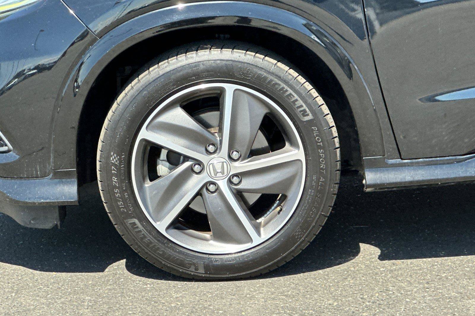 Used 2019 Honda HR-V Touring image 25
