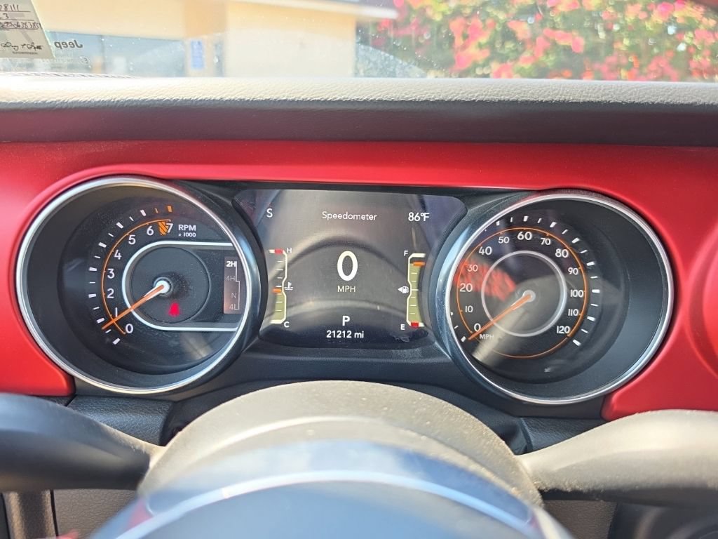 Used 2023 Jeep Gladiator Rubicon w/ Cold Weather Group AWD/4WD image 29