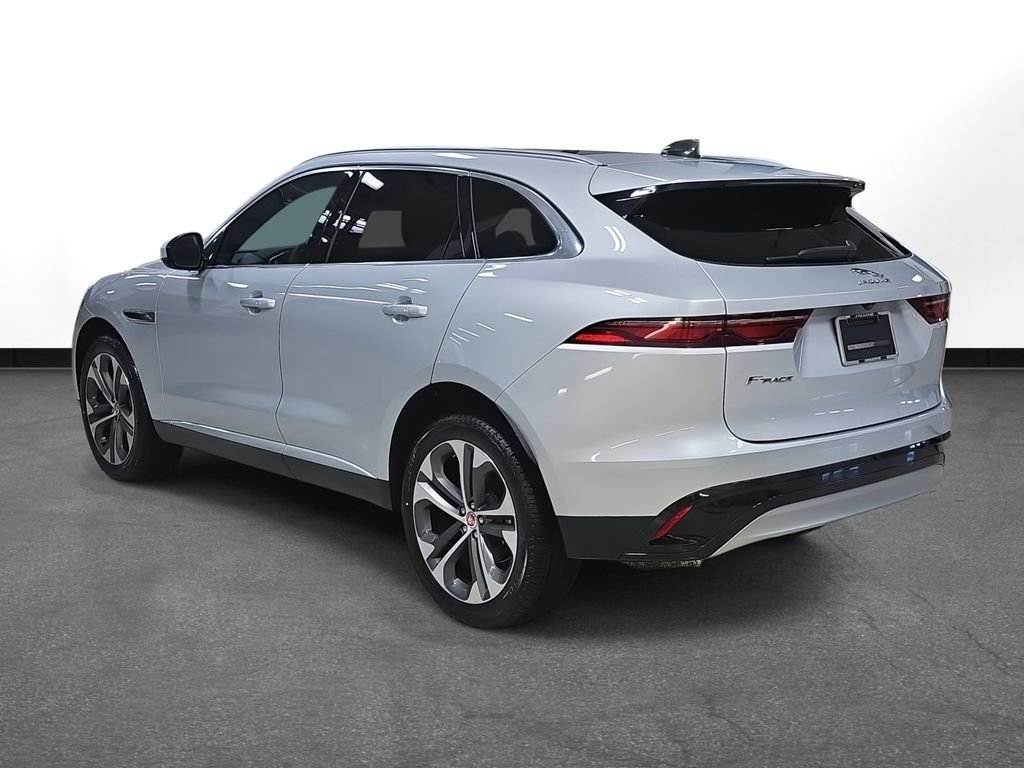 Used 2023 Jaguar F-PACE S image 8