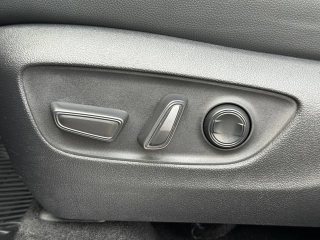 Certified 2025 Toyota Grand Highlander AWD image 37
