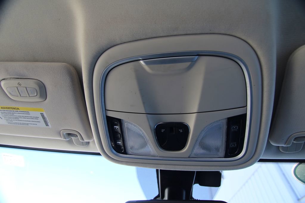 Used 2015 Chrysler 200 C w/ Navigation & Sound Group I image 26