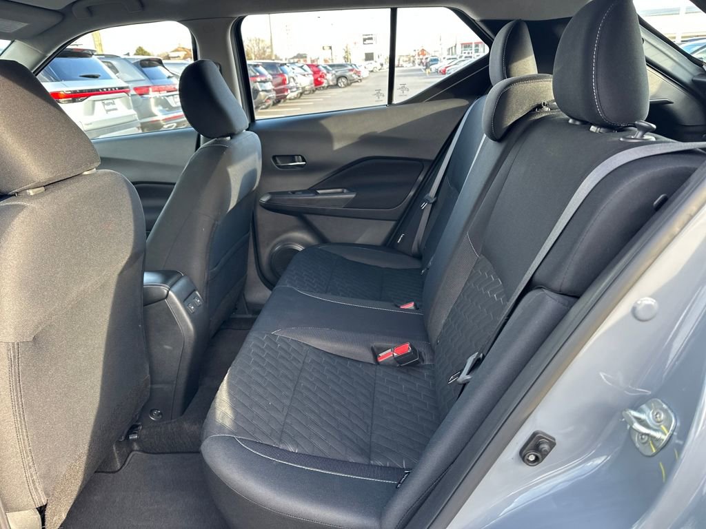 Used 2023 Nissan Kicks SV image 16