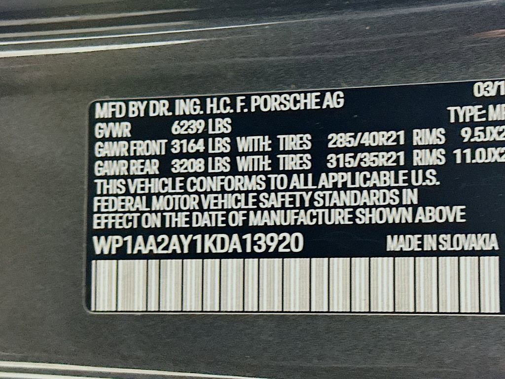 Used 2019 Porsche Cayenne Base image 40