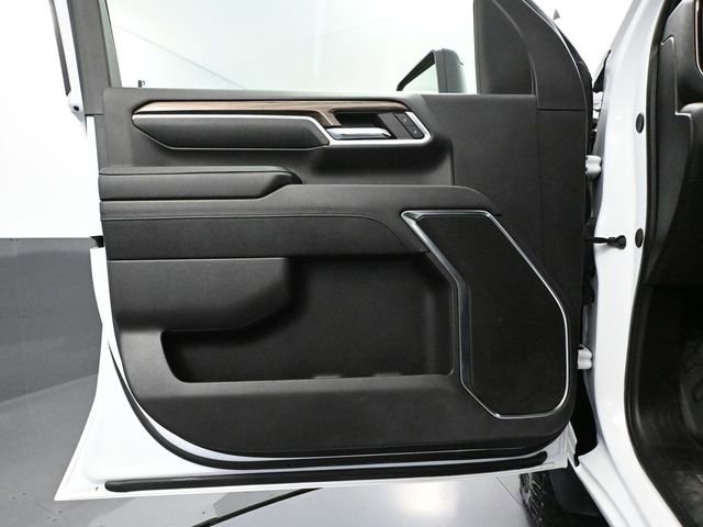 Used 2024 Chevrolet Silverado 3500 LT image 22