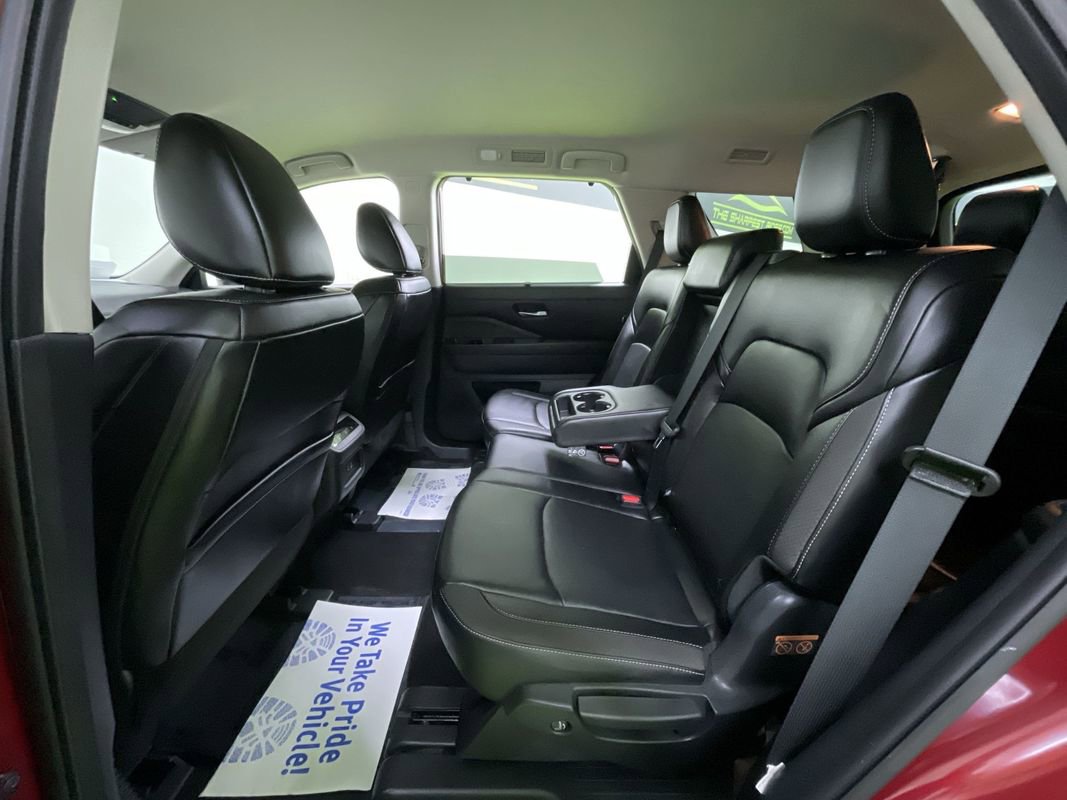 Used 2024 Nissan Pathfinder SL image 27