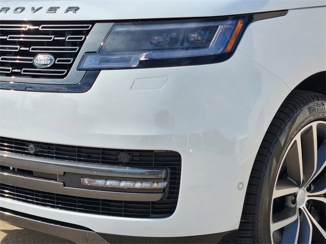 New 2025 Land Rover Range Rover SE image 5