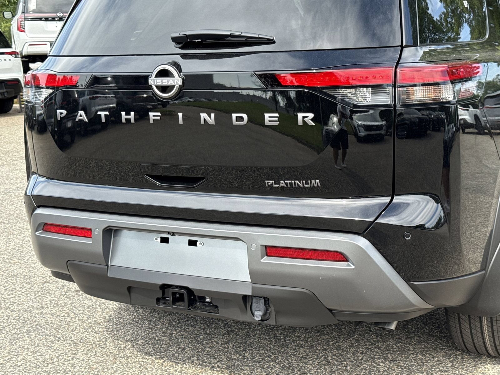 New 2026 Nissan Pathfinder Platinum FWD image 27