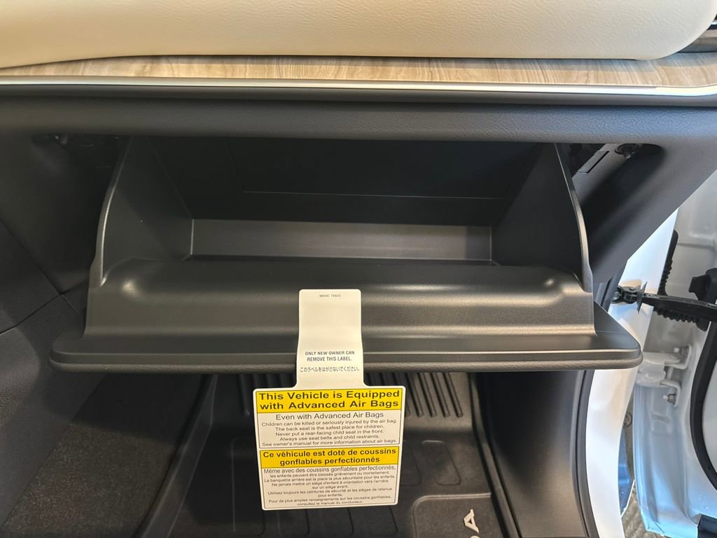 New 2026 Nissan Armada Platinum image 30