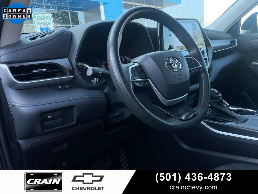 Used 2022 Toyota Highlander L image 10