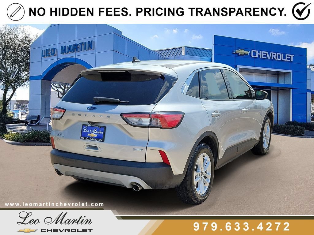Used 2020 Ford Escape SE FWD image 3