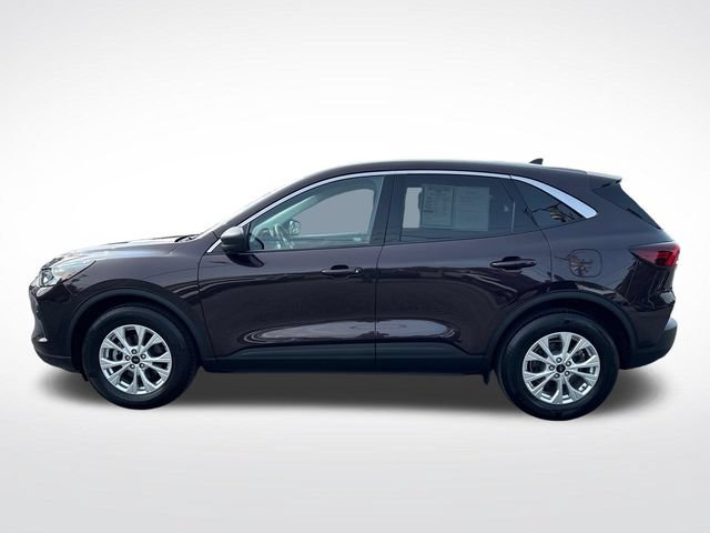 Used 2023 Ford Escape Active AWD/4WD image 2