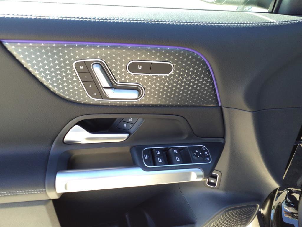 Certified 2025 Mercedes-Benz GLB 250 GLB 250 image 12