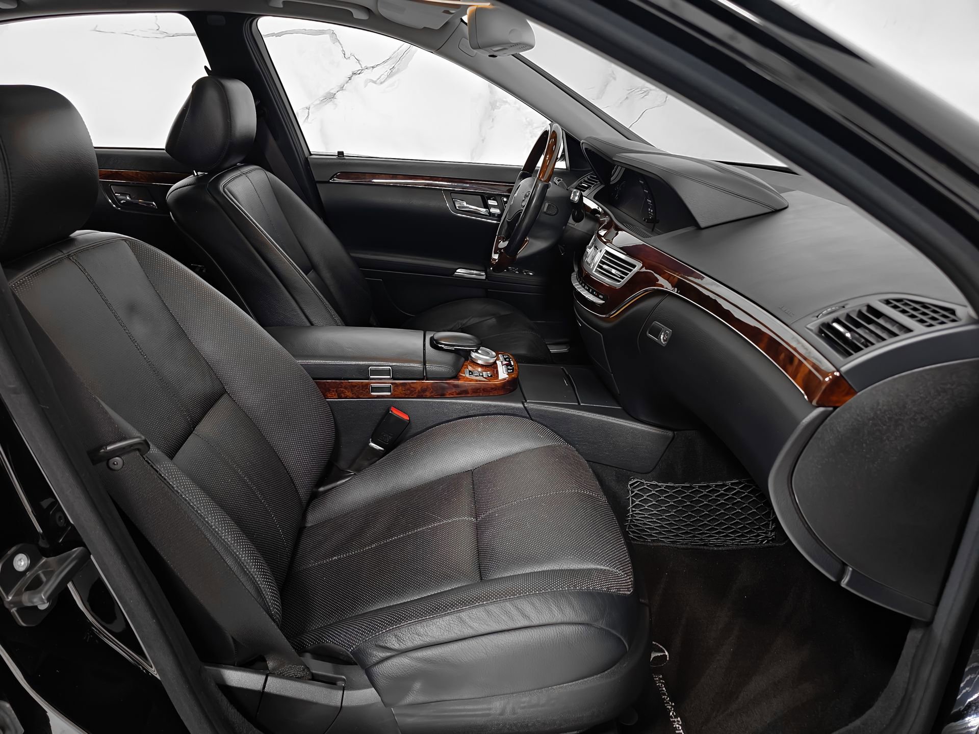 Used 2007 Mercedes-Benz S 550 image 2