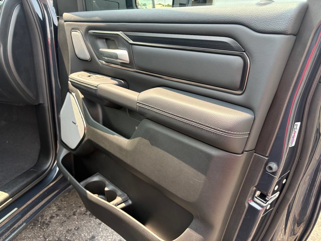 Used 2022 RAM 2500 Laramie AWD/4WD image 11