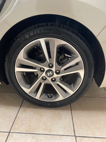 Used 2018 Hyundai Elantra Limited FWD image 30