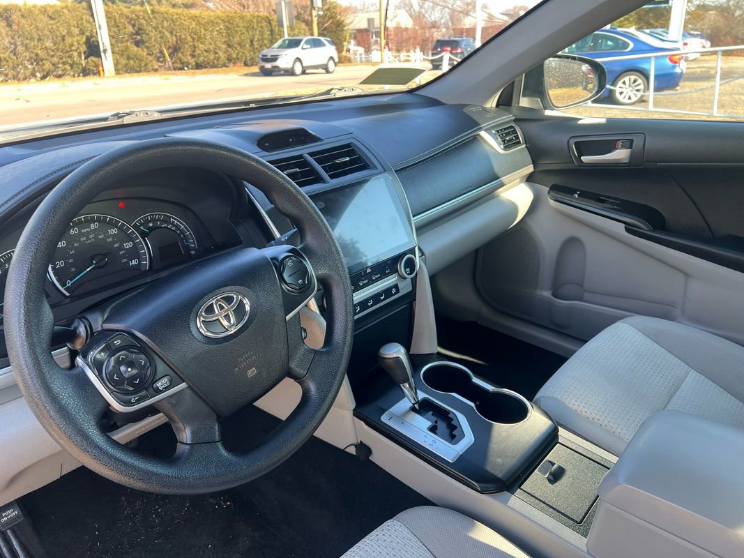 Used 2012 Toyota Camry LE image 20