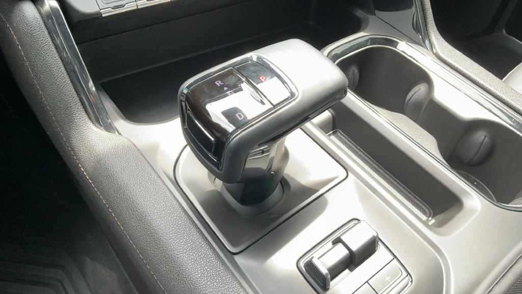 Used 2024 GMC Sierra 1500 AT4 w/ Technology Package AWD/4WD image 15